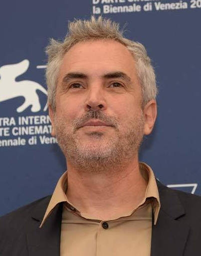 auteur Alfonso Cuaron de la citation Je produis la façon dont j'aimerais être produit: de manière à créer les meilleures conditions pour faire votre film, mais aussi pour créer un espace dans lequel le réalisateur appelle les coups.
