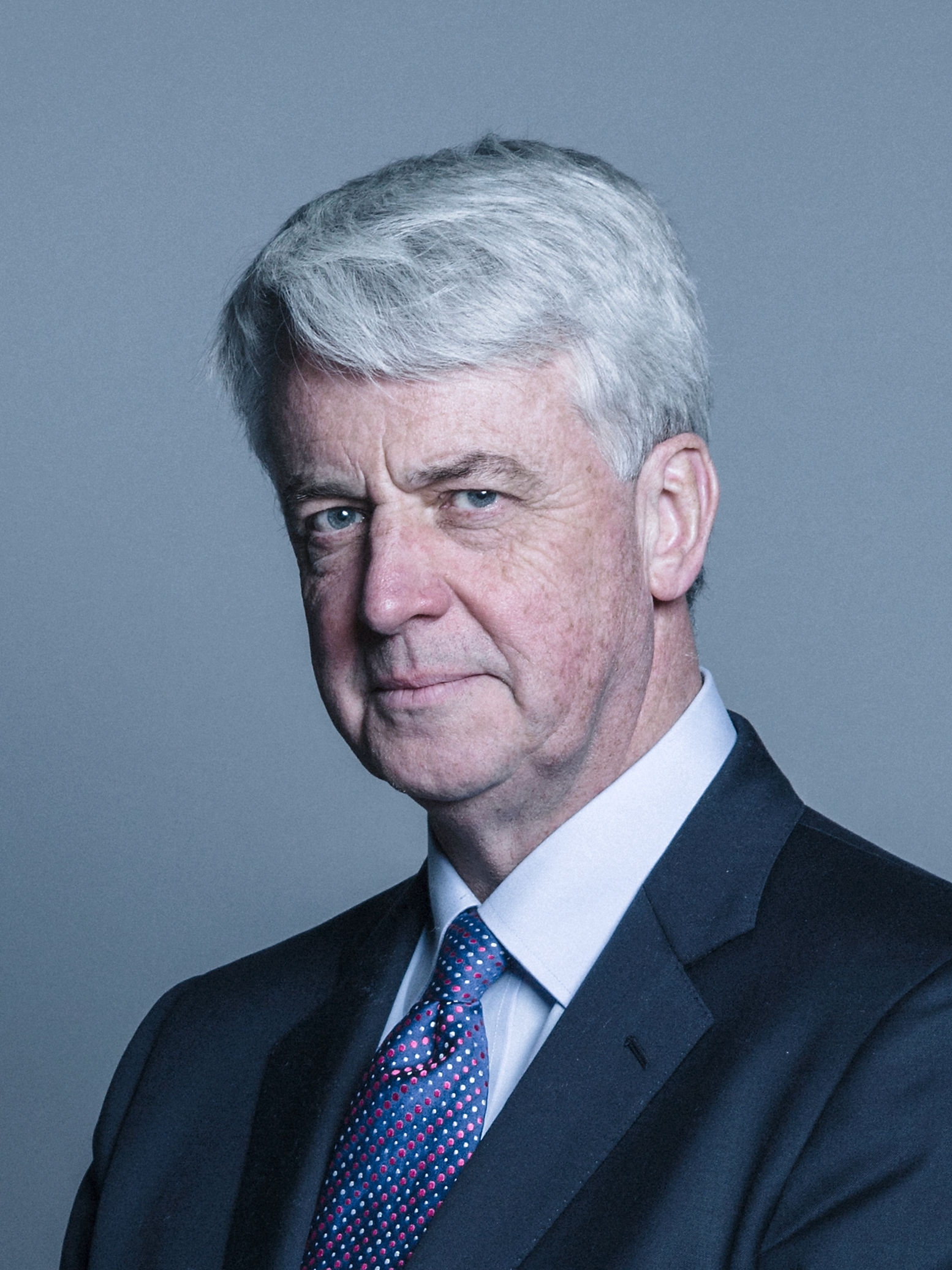 auteur Andrew Lansley de la citation Nous ne devons pas constamment parler de lutter contre l'obésité et d'avertir les gens des conséquences négatives de l'obésité. Au lieu de cela, nous devons être positifs - positifs sur le plaisir et les avantages à obtenir de la vie saine, en essayant de se débarrasser des excuses des gens pour être obèses en s'attaquant à la question de manière positive.