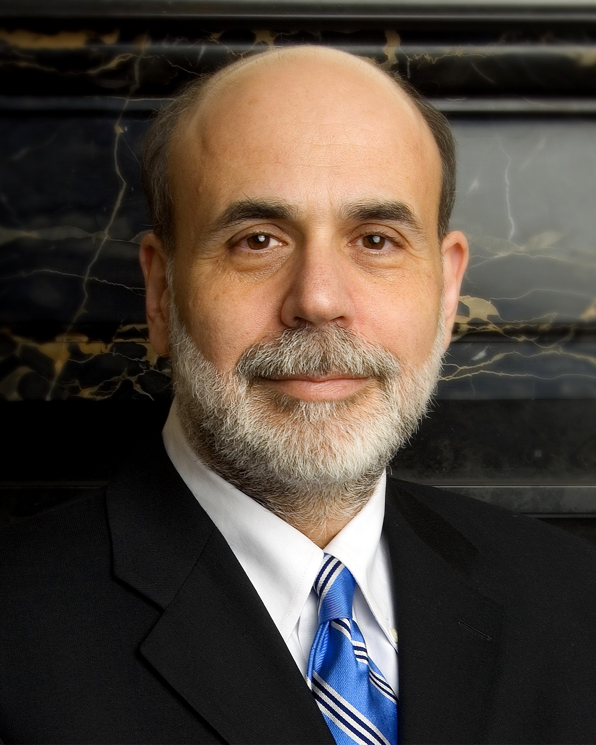 auteur Ben Bernanke de la citation En fait, je suis républicain.