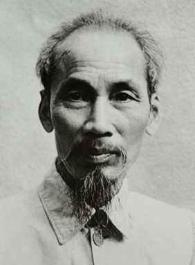 auteur Hô Chi Minh de la citation Le prix de l'homme baisse quand il n'a plus l'usage de sa liberté.