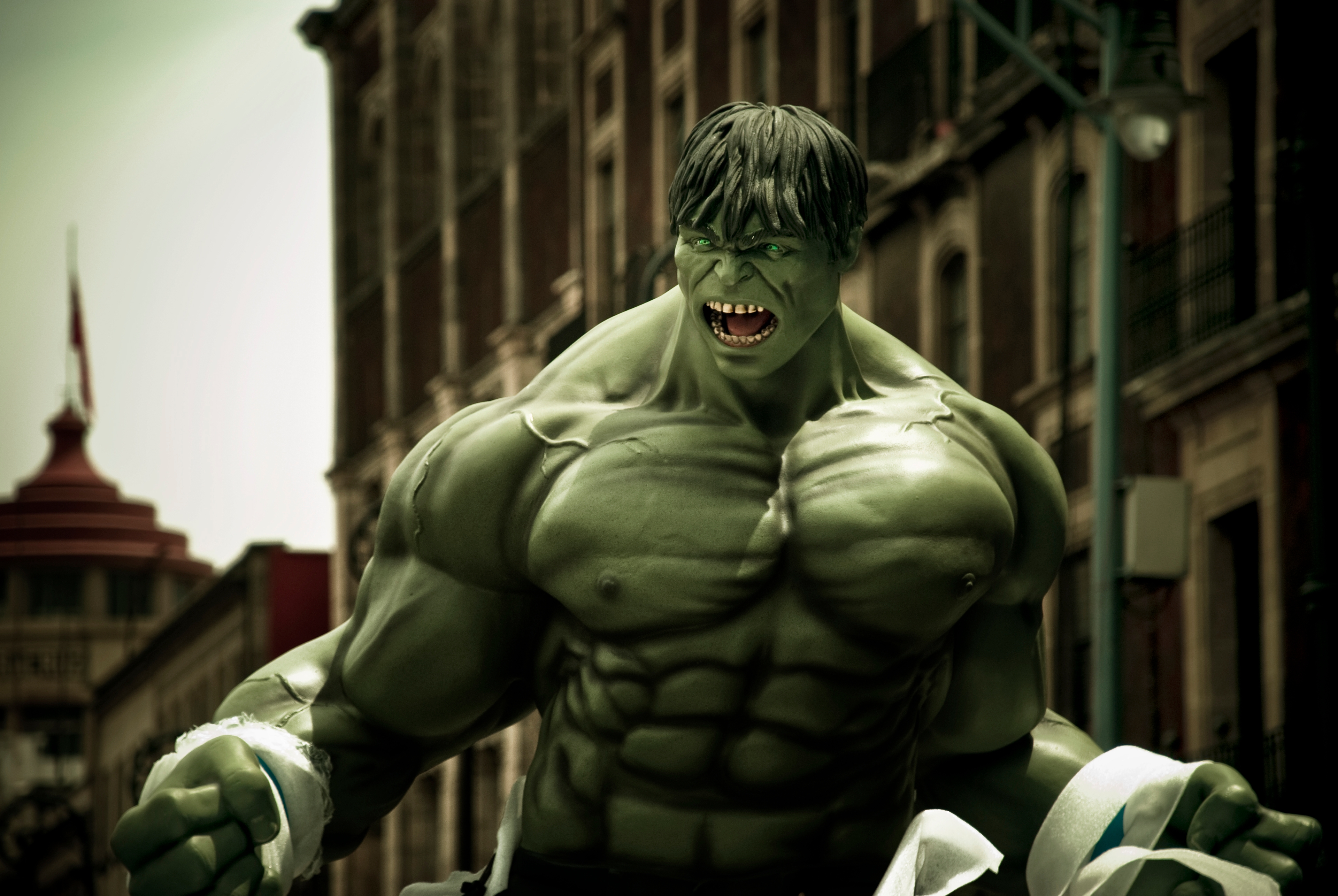 auteur Hulk de la citation J'ai vraiment aimé imiter le hulk quand j'étais un petit enfant. Mon père l'a apprécié et m'a toujours demandé de l'imiter et m'a donné le surnom.