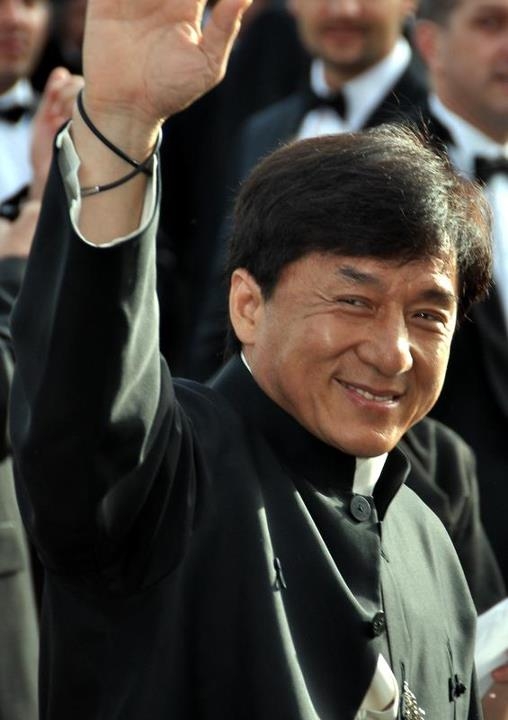 auteur Jackie Chan de la citation Si vous êtes trop libre, vous êtes comme la façon dont Hong Kong est maintenant. C'est très chaotique.