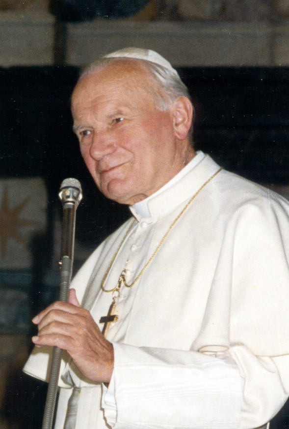 auteur Jean-Paul II de la citation La paix est de plus en plus clairement perçue comme le seul chemin vers la justice.