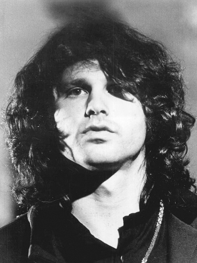 auteur Jim Morrison de la citation Je pense que dans l'art, mais surtout dans les films, les gens essaient de confirmer leurs propres existences.