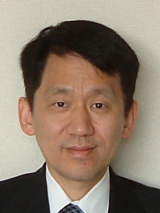auteur Koichi Tanaka