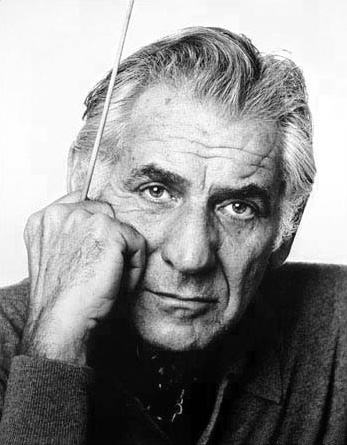 auteur Leonard Bernstein de la citation Pour réaliser de grandes choses, deux choses sont nécessaires: un plan et pas assez de temps.