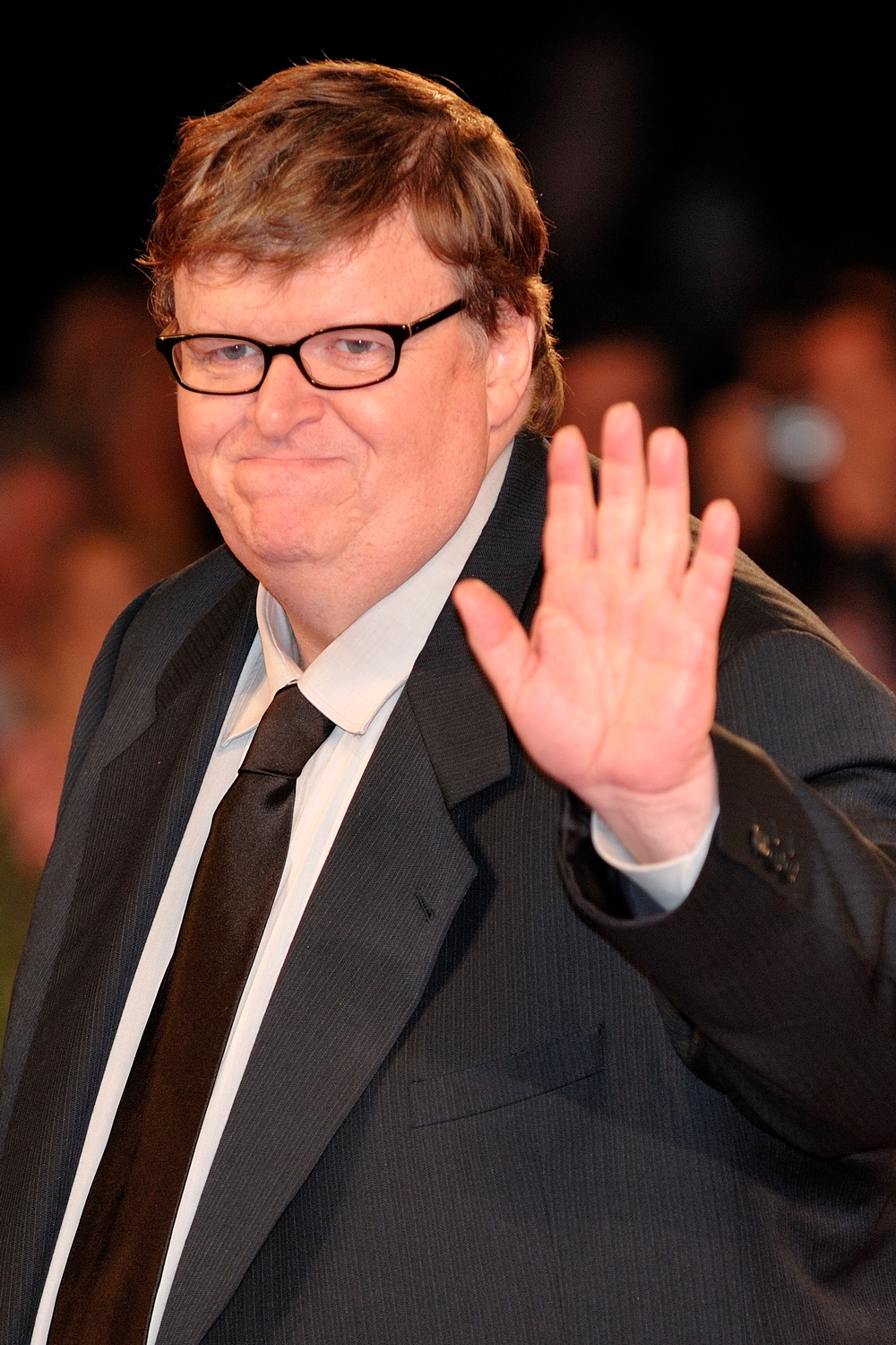 auteur Michael Moore de la citation Je ne veux pas être pigeonnier dans le gars qui est contre tout.
