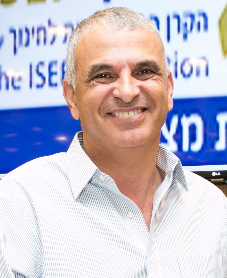 auteur Moshe Kahlon de la citation Il n'y a aucune raison qu'un téléphone portable coûte le double en Israël ce qu'il fait à l'étranger.