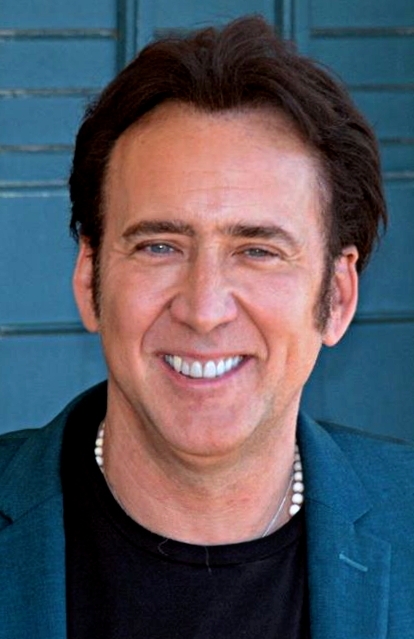 auteur Nicolas Cage de la citation Je pense que les meilleurs personnages sont ceux qui parviennent à la fois à être attrayants et répugnants en même temps.
