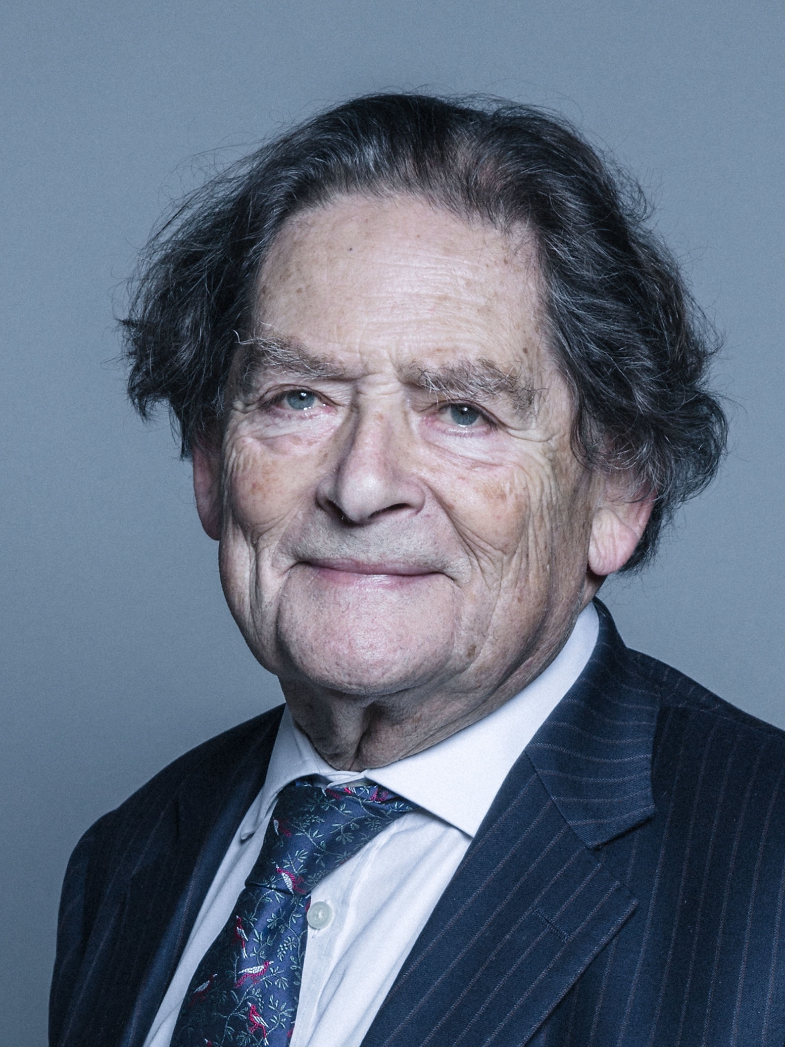 auteur Nigel Lawson de la citation La conduite réussie de la politique économique n'est possible que s'il y a - et est considéré comme - un accord complet entre le Premier ministre et le chancelier de l'Échiquier.