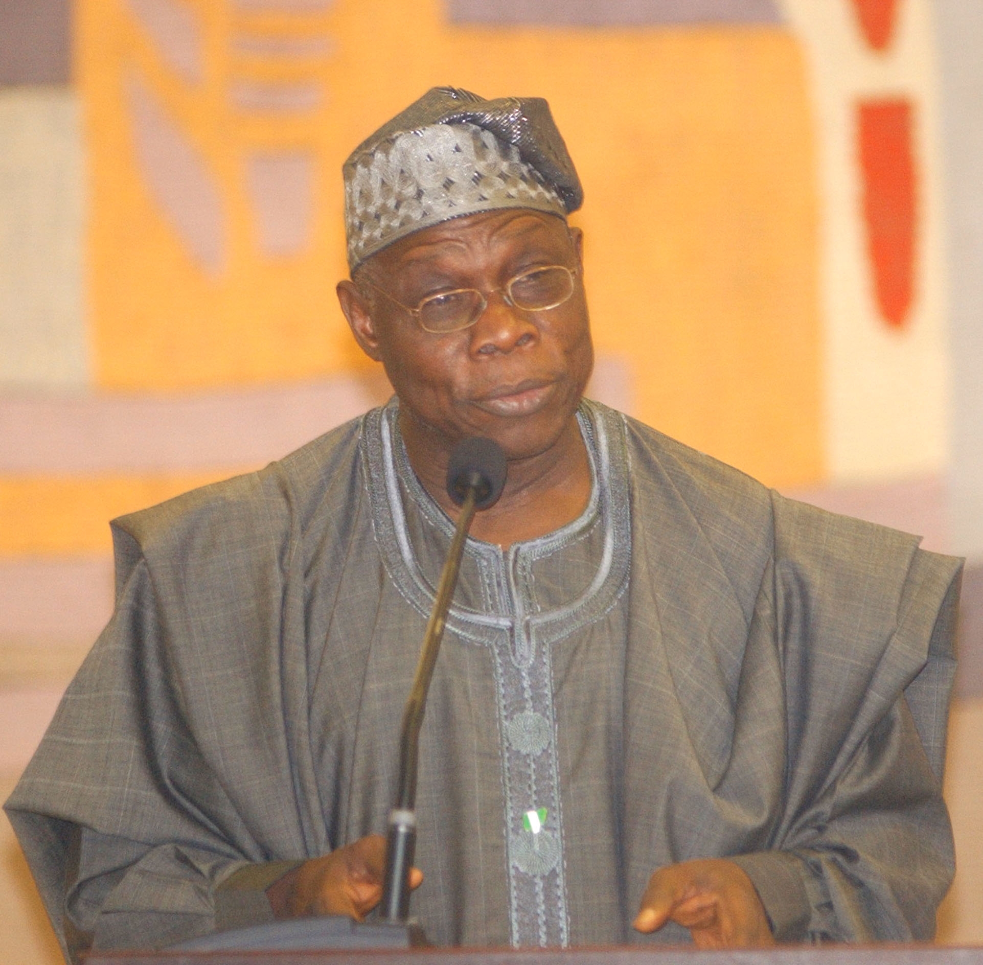 auteur Olusegun Obasanjo de la citation Quand j'ai quitté ses fonctions en 1979, j'étais le seul à avoir vraiment quitté la fonction publique.