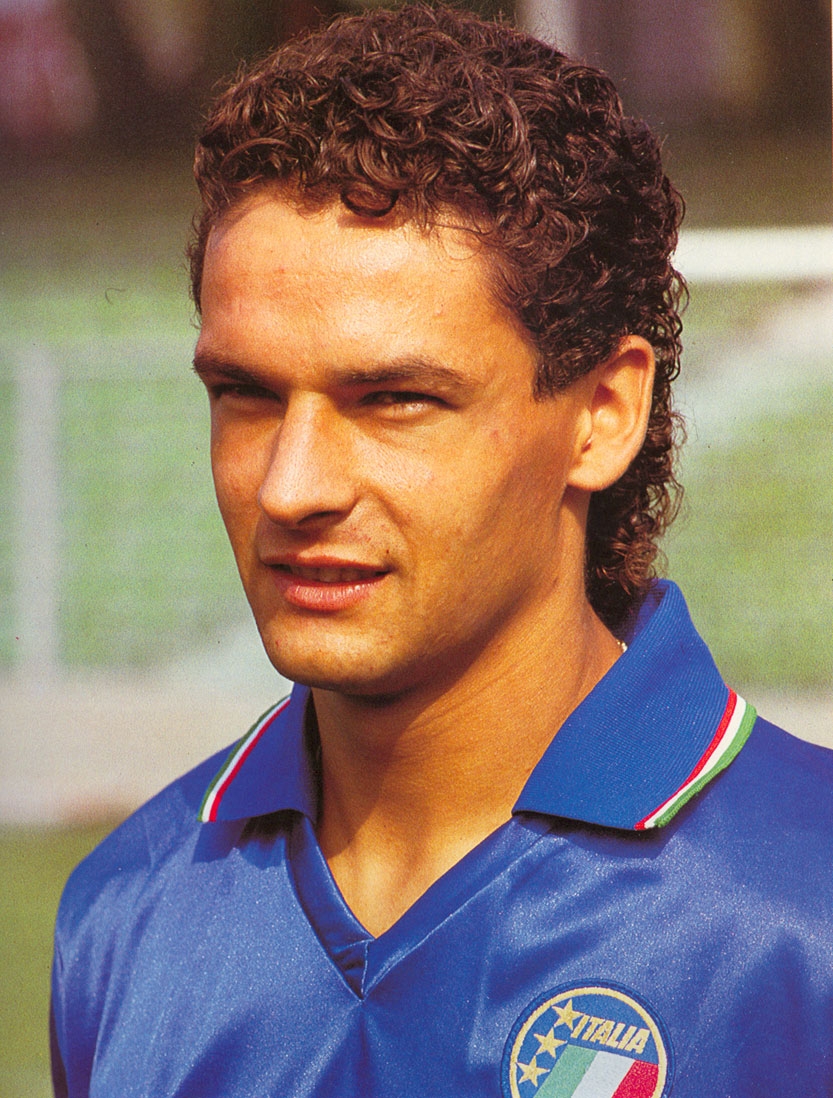 auteur Roberto Baggio de la citation Je veux complimenter Francesco Totti: marquer 206 buts est une grande réussite. Peu importe qu'il m'a battu, car il est un grand joueur.