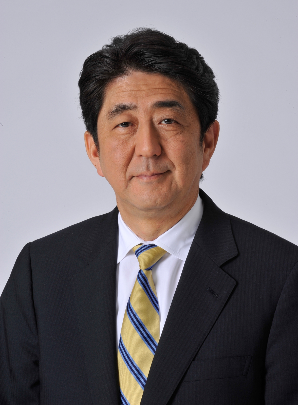 auteur Shinzo Abe de la citation Pendant l'administration de Koizumi, j'ai été secrétaire adjoint en chef du Cabinet ainsi que le secrétaire en chef du Cabinet.