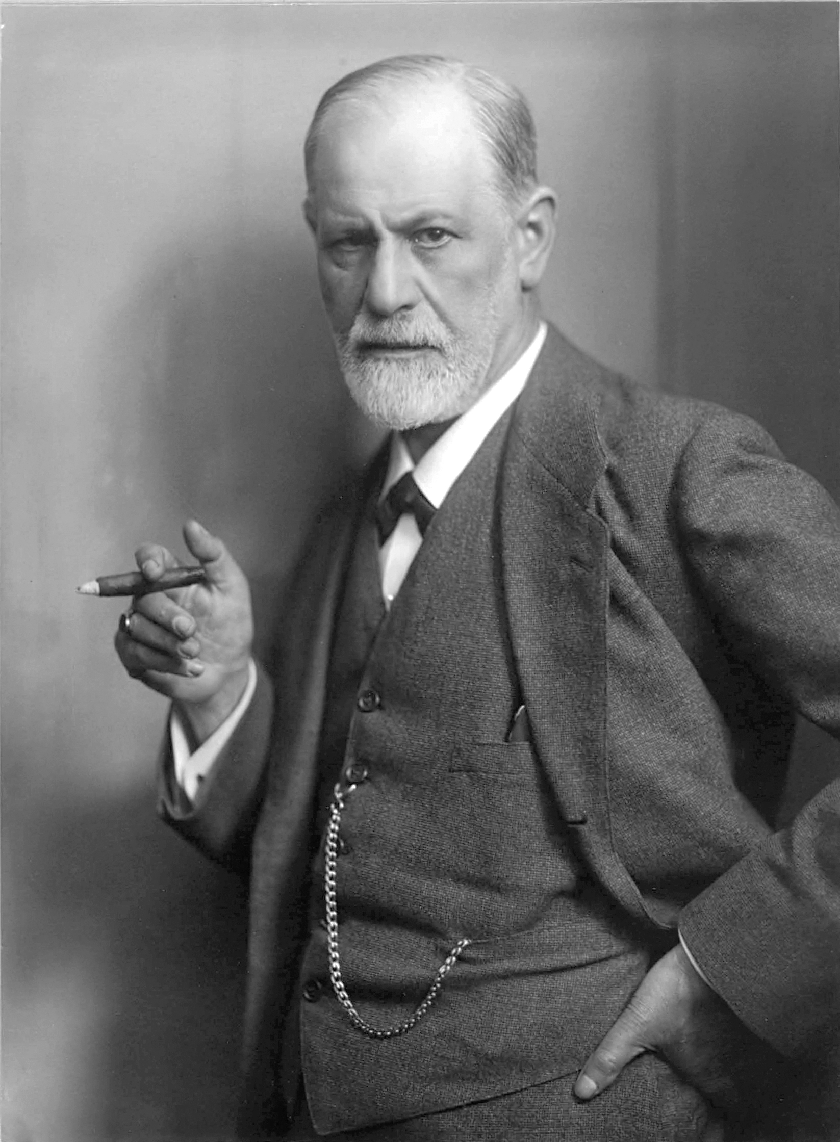 auteur Sigmund Freud de la citation Il est toujours possible de lier un nombre considérable de personnes amoureuses, tant qu'il reste d'autres personnes pour recevoir les manifestations de leur agressivité.