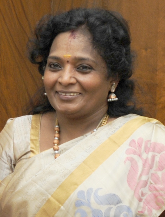 auteur Tamilisai Soundararajan de la citation Je suis une femme ordinaire d'une famille tamoule.