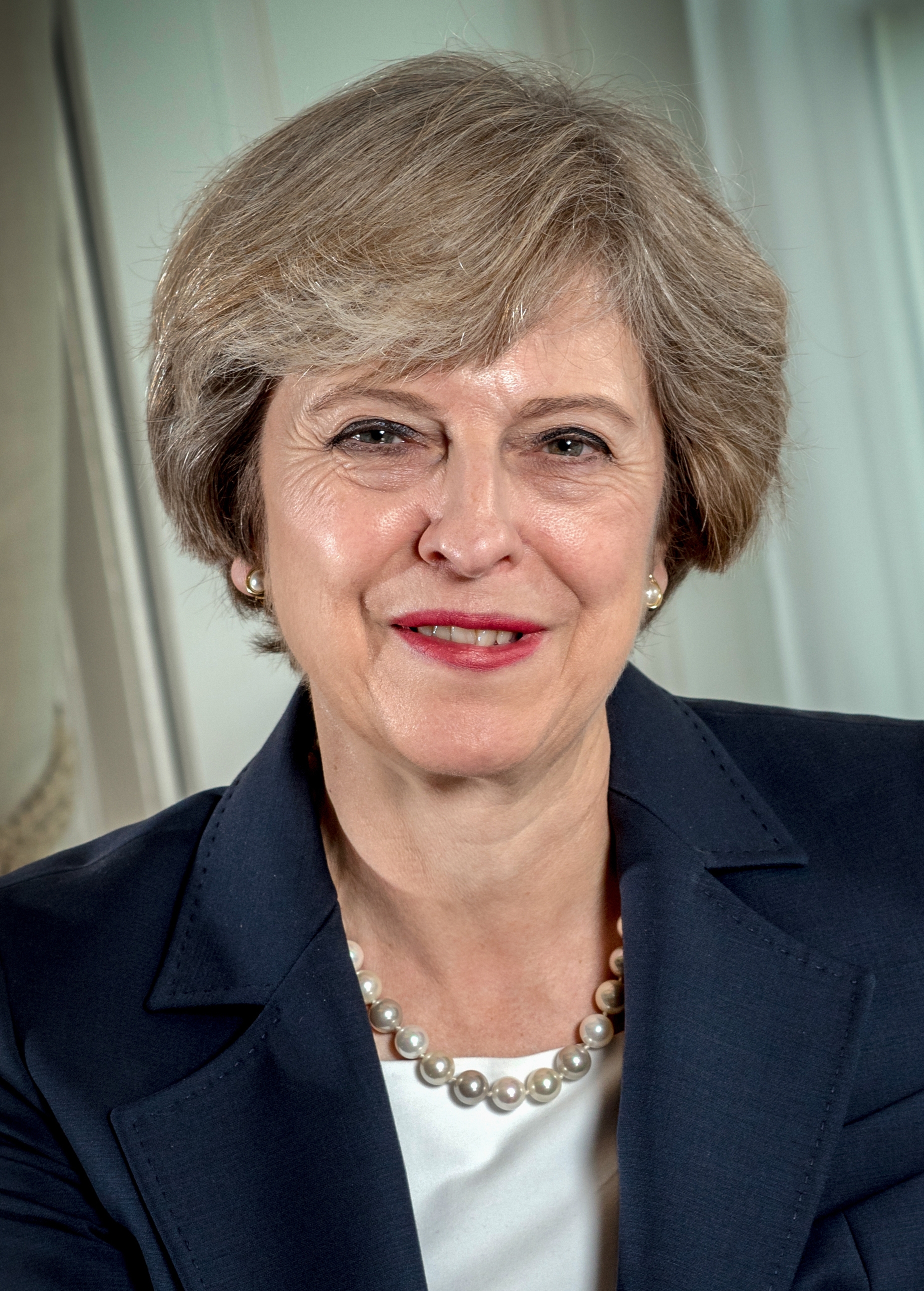 auteur Theresa May de la citation Qu'un député soit une femme ou un homme, il s'agit des qualités de l'individu à faire ce travail.