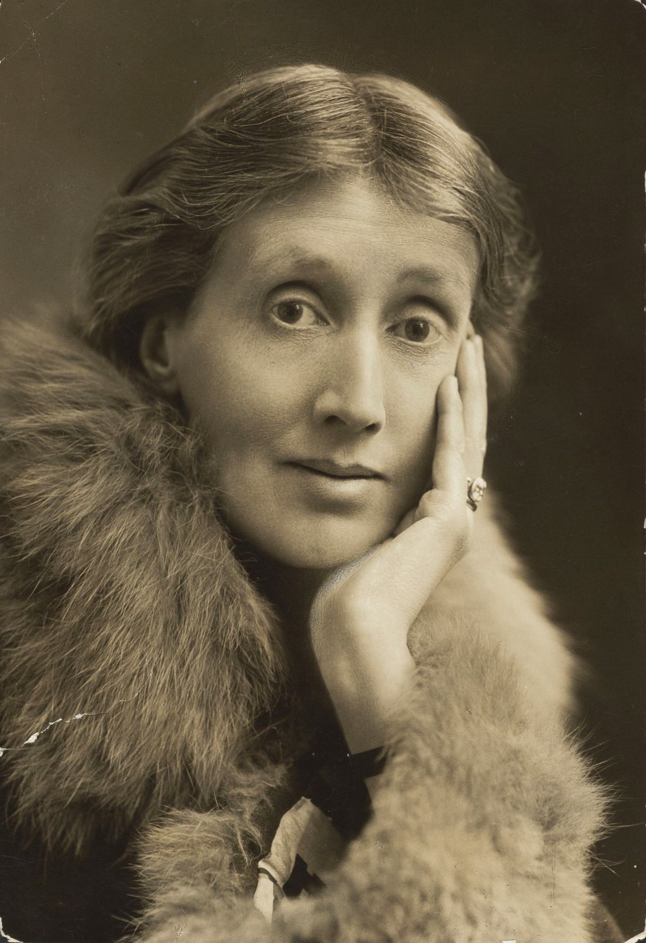 auteur Virginia Woolf de la citation On ne peut pas bien penser, bien aimer, bien dormir, si l'on n'a pas bien dîné.