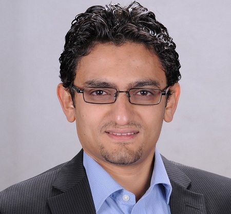 auteur Wael Ghonim de la citation Le pouvoir du peuple est beaucoup plus fort que les personnes au pouvoir.